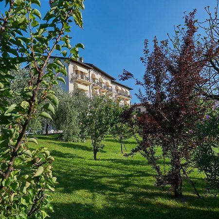 Hotel Belvedere Torri Del Benaco Extérieur photo